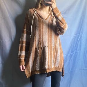 BKE Medium Bohemian Tan And White Striped Baja Knit Hooded Sweatshirt